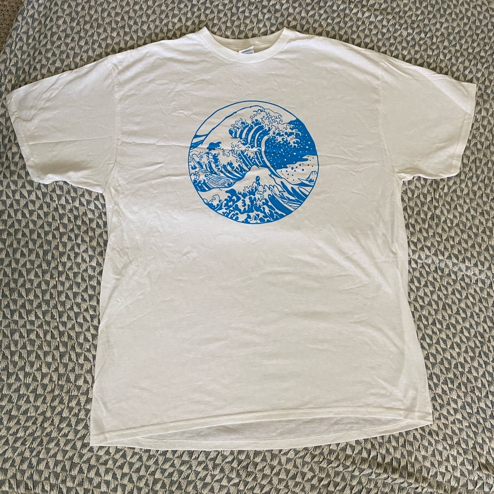 White Wave Shirt NWOT